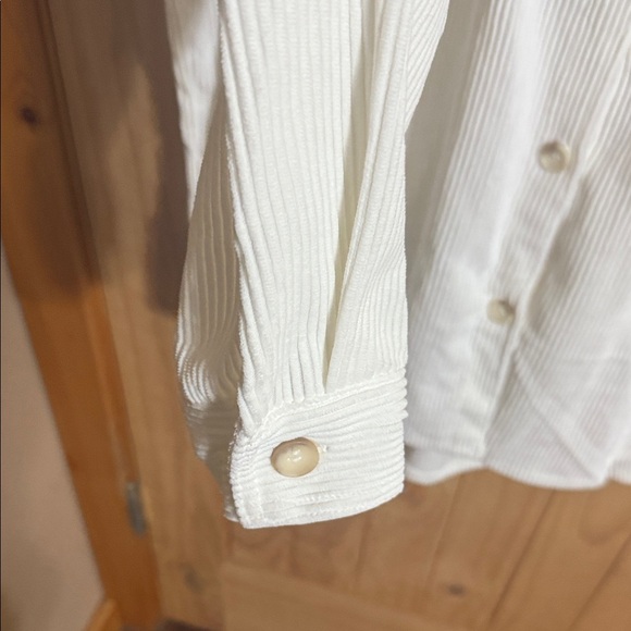 Ashley 26 International White Corduroy Button-Up Jacket - Picture 5 of 7